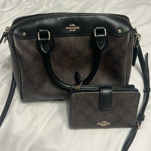 Coach purse and wallet